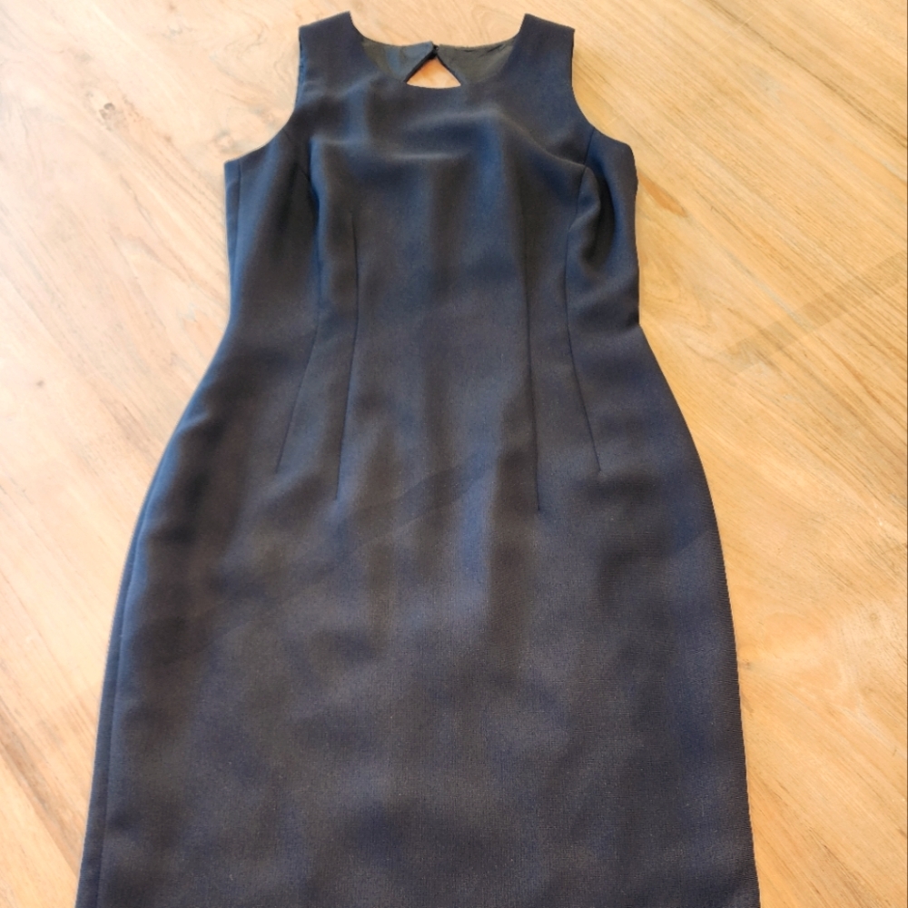 Maggie London Black dress size 4